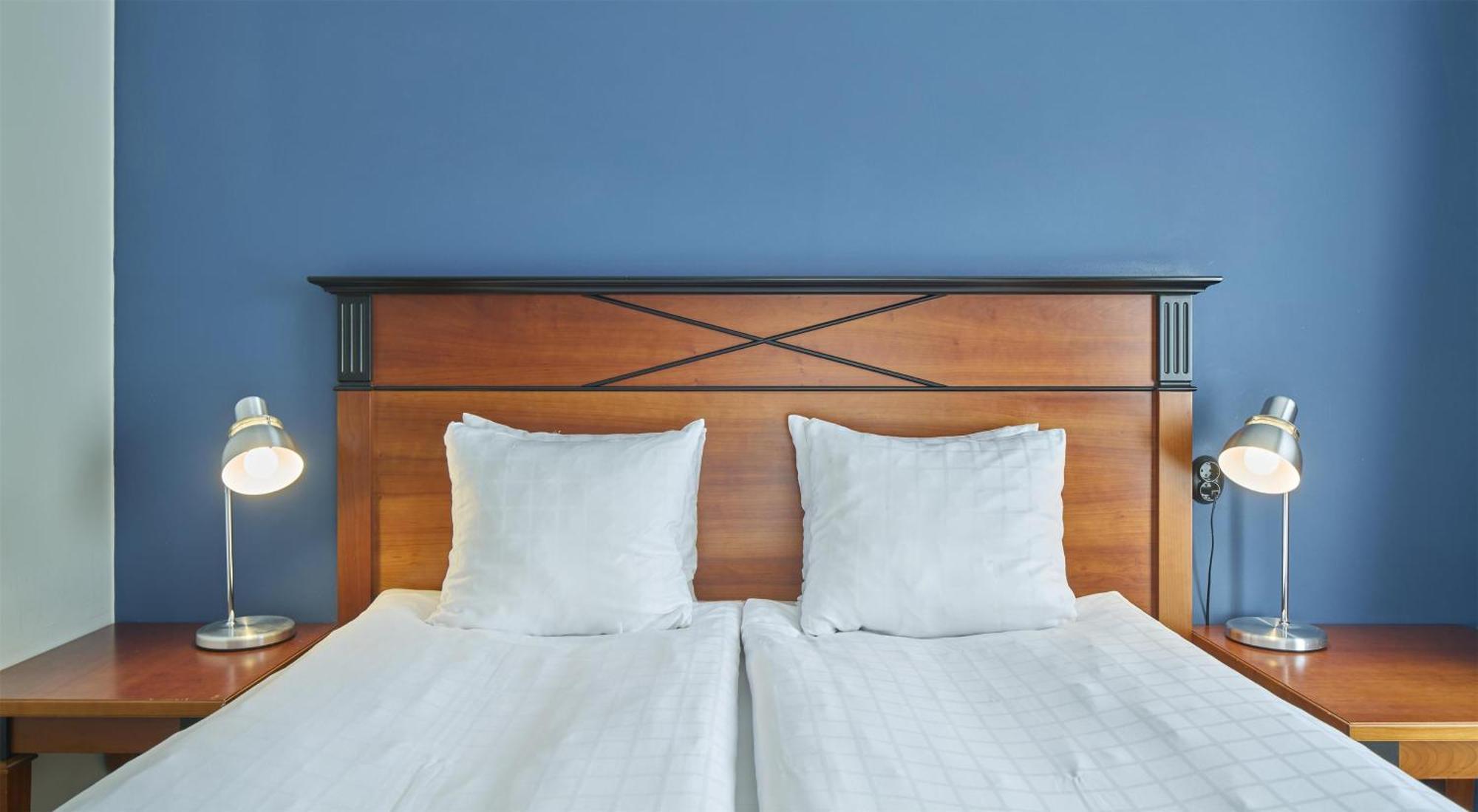 Chambre Lit Queen-Size Économique