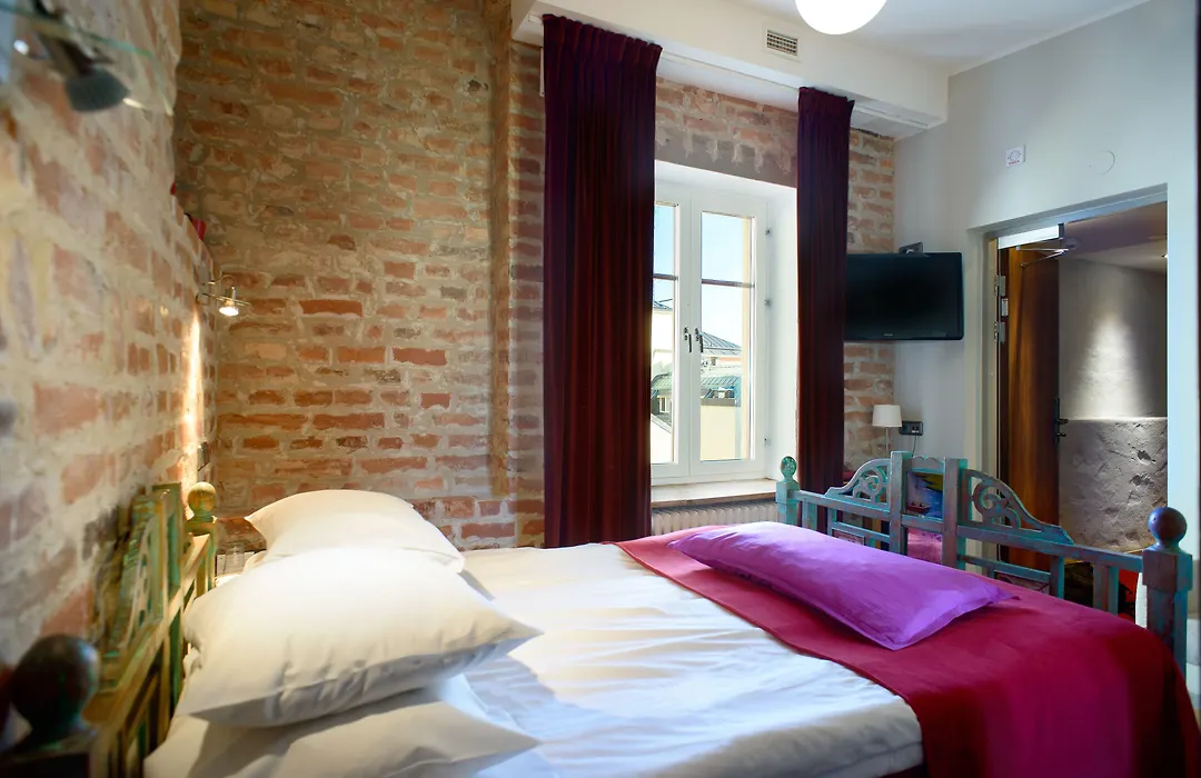 Hotel Hellsten-1