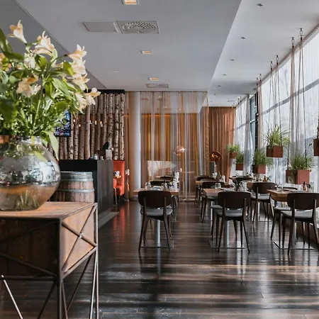 Courtyard By Marriott Stockholm Kungsholmen-3